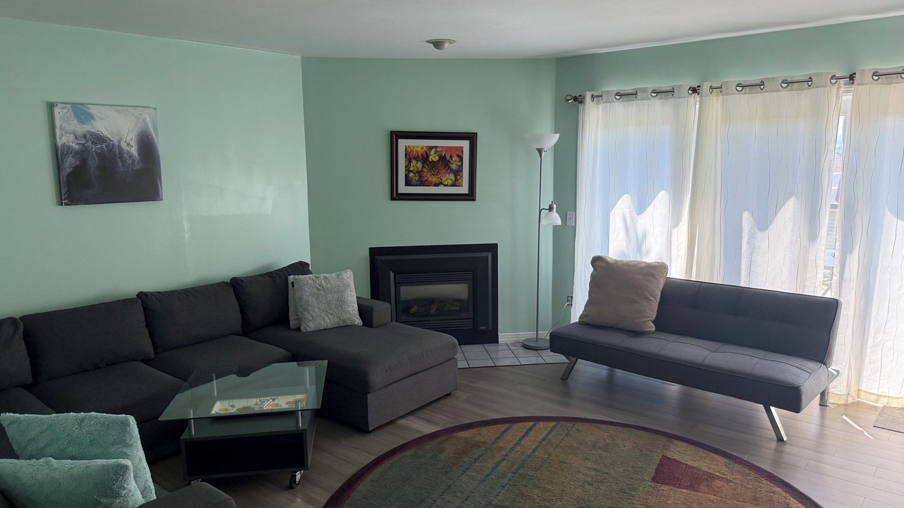 Photo of Livingroom in East Ithaca