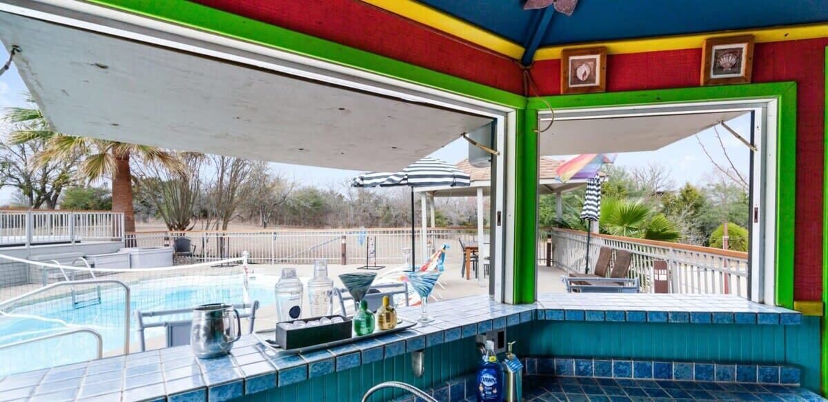 Photo of Outdoor in Manor
