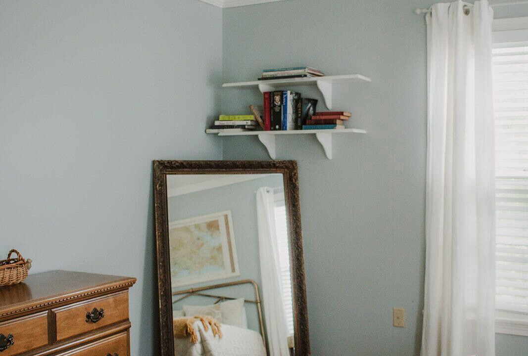 Photo of Bedroom in Sayles Blvd. Area