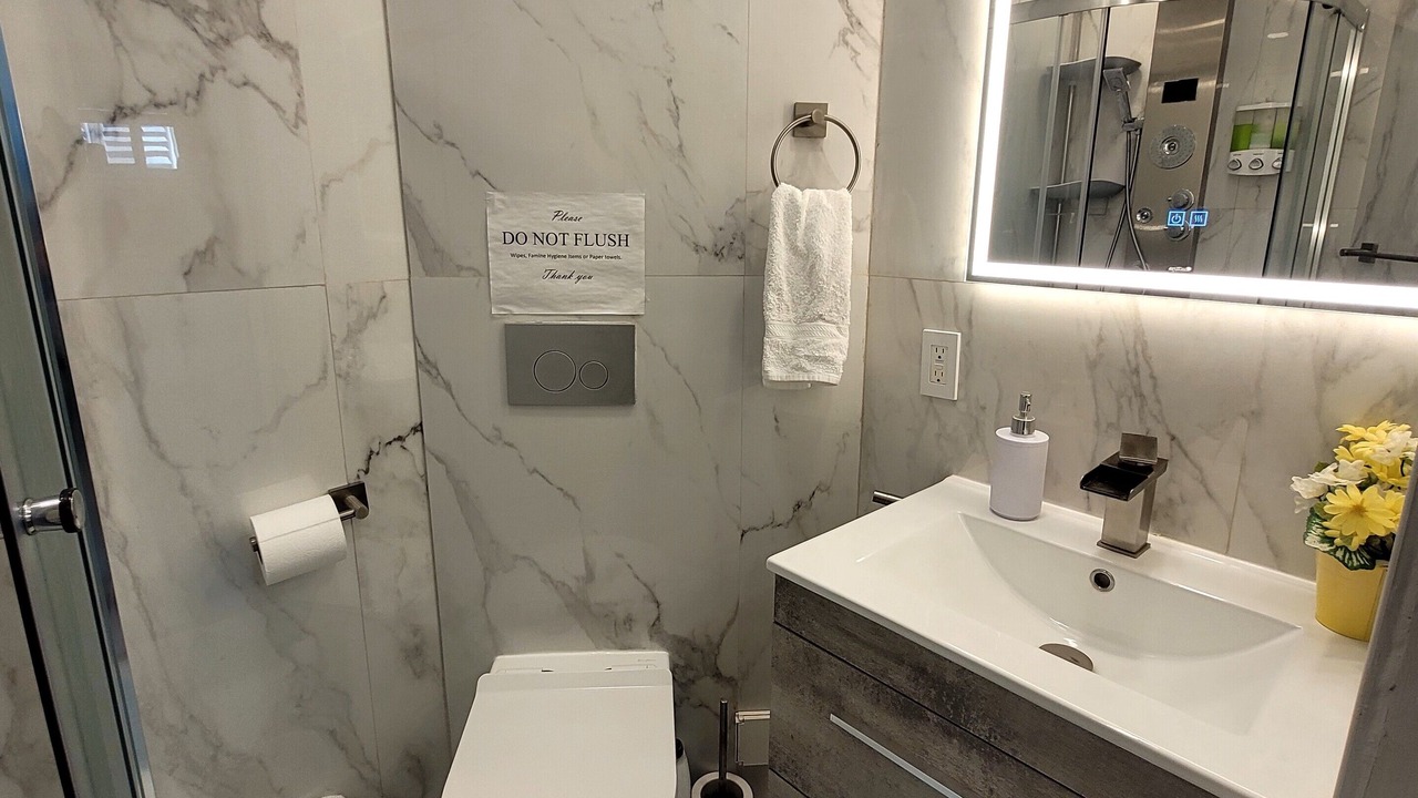 Photo of Bathroom in Willowdale
