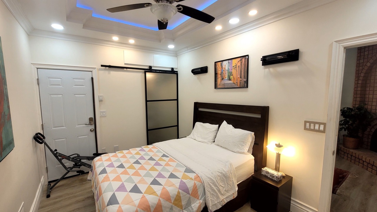 Photo of Bedroom in Willowdale