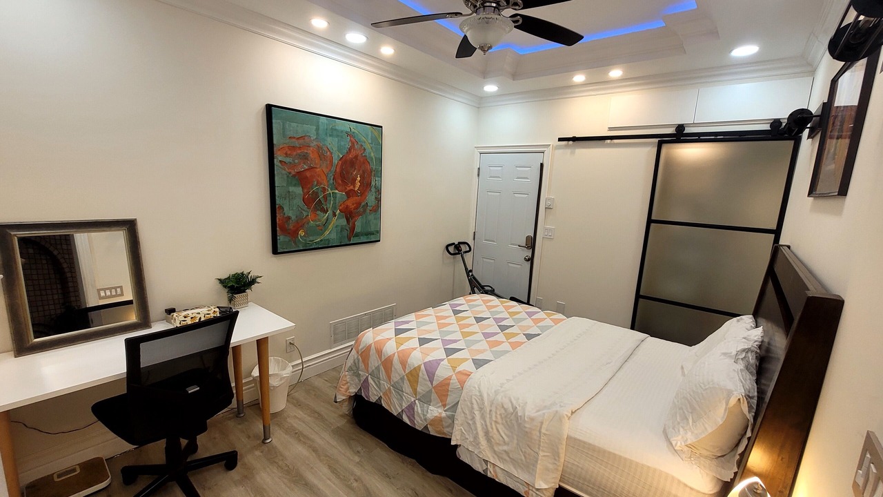 Photo of Bedroom in Willowdale