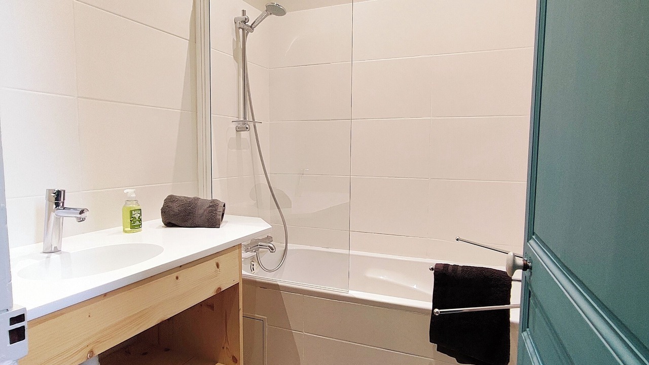 Photo of Bathroom in Hermanville-sur-Mer