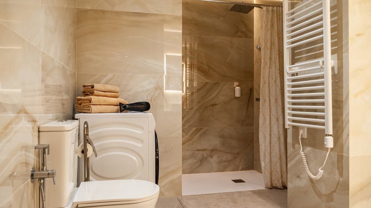 Photo of Bathroom in Aiora