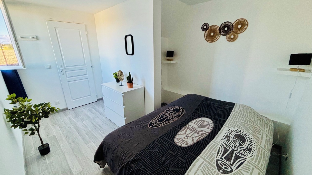 Photo of Bedroom in Saint-Martin-d'Ordon