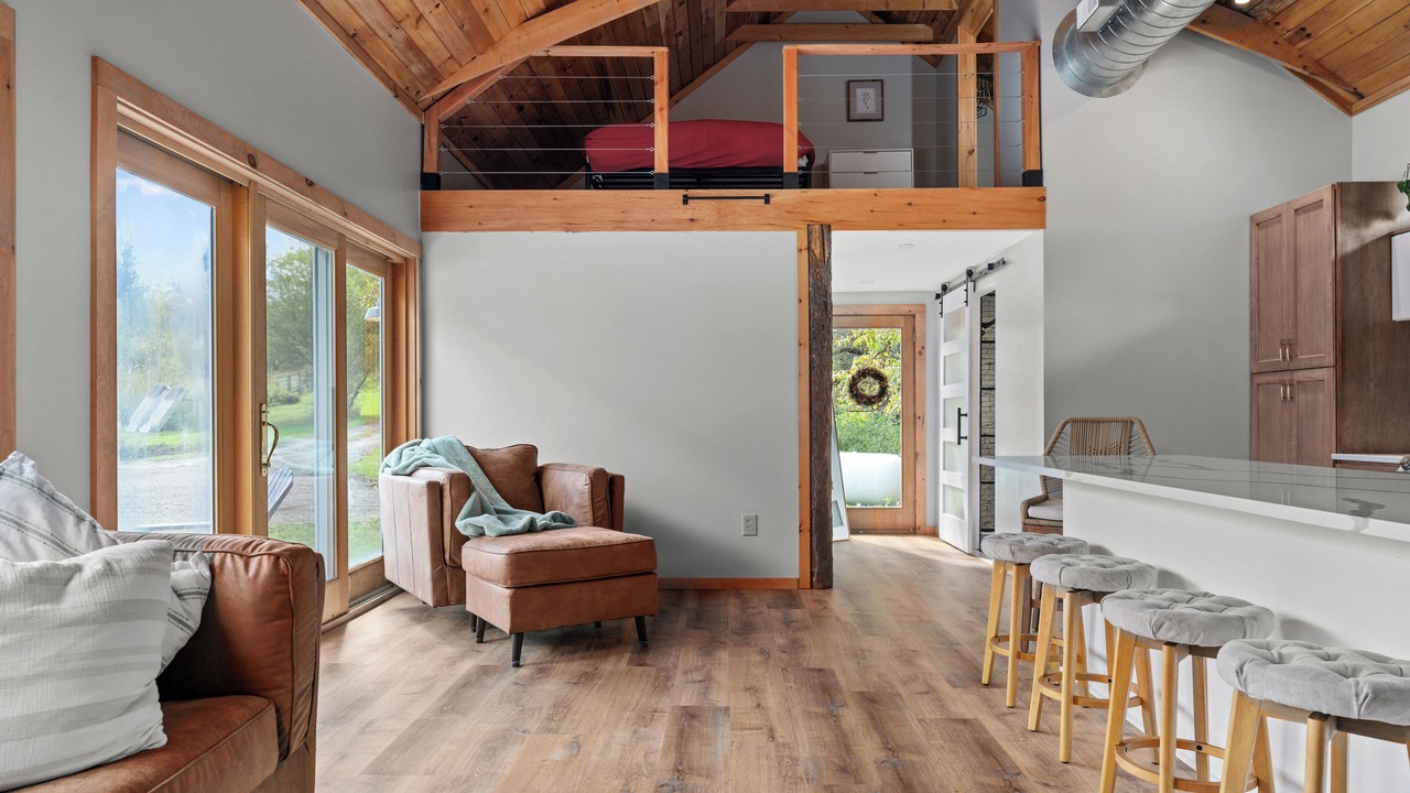 Photo of Bedroom in Collins Center