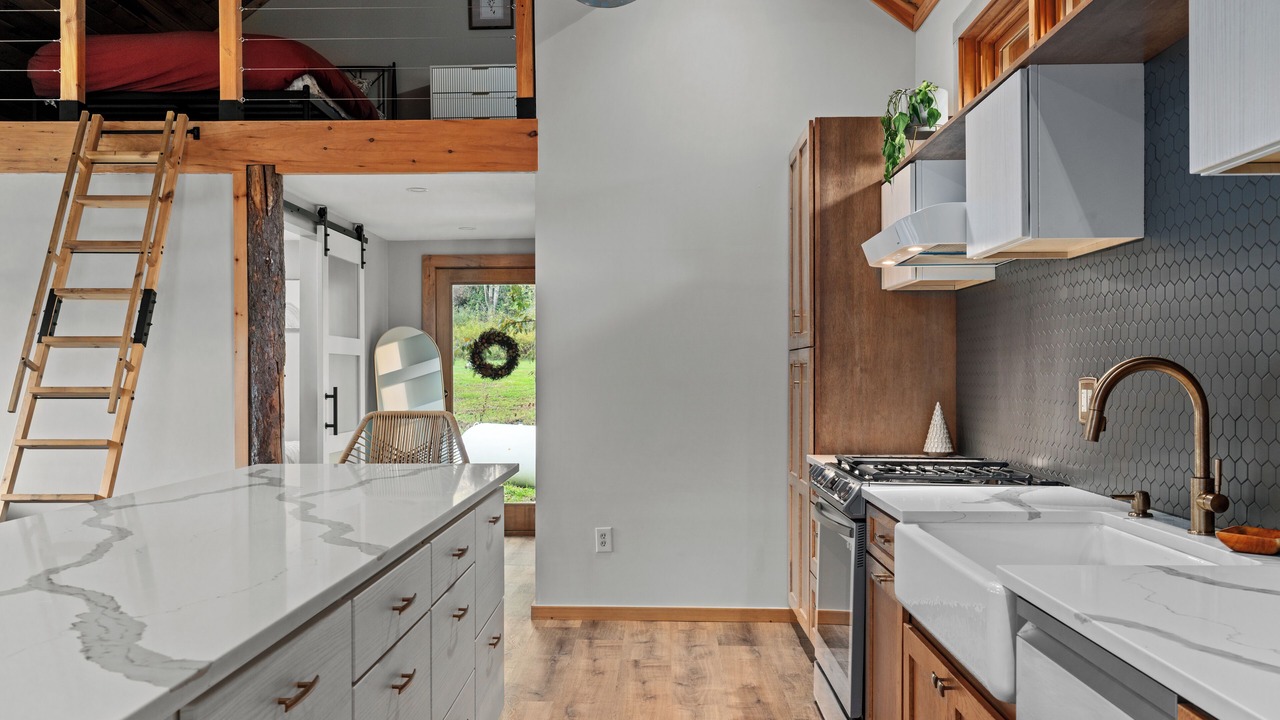 Photo of Bedroom in Collins Center