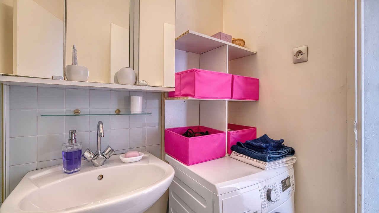 Photo of Bathroom in Jolimont-Soupetard-Bonhoure