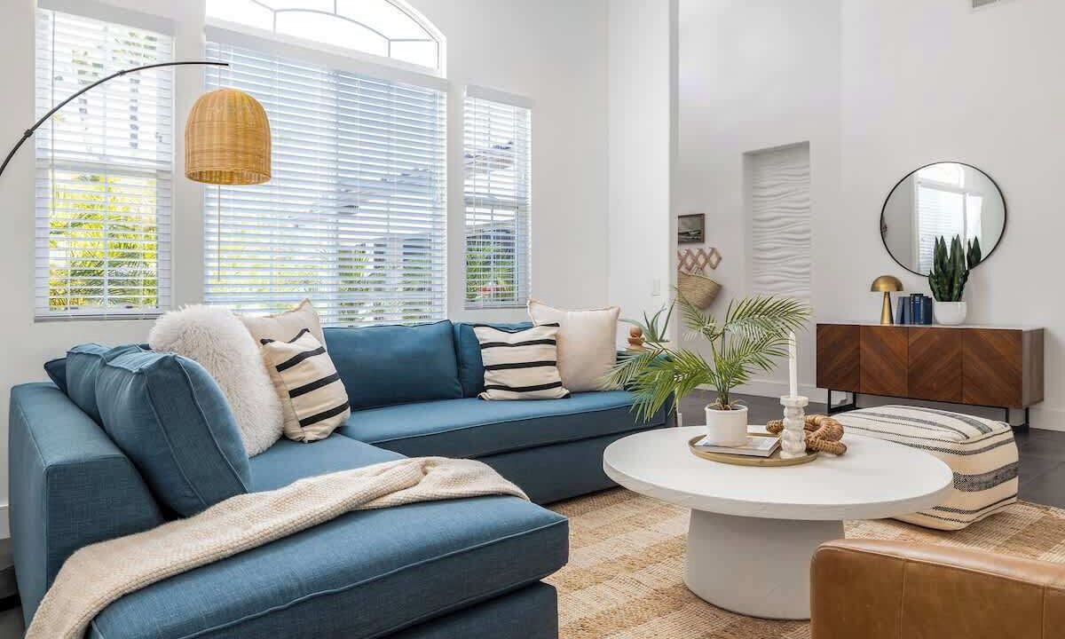 Photo of Livingroom in Vista