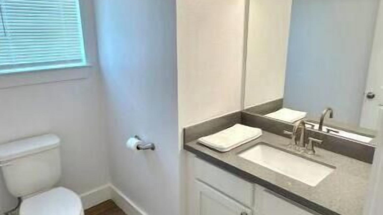 Photo of Bathroom in Neartown