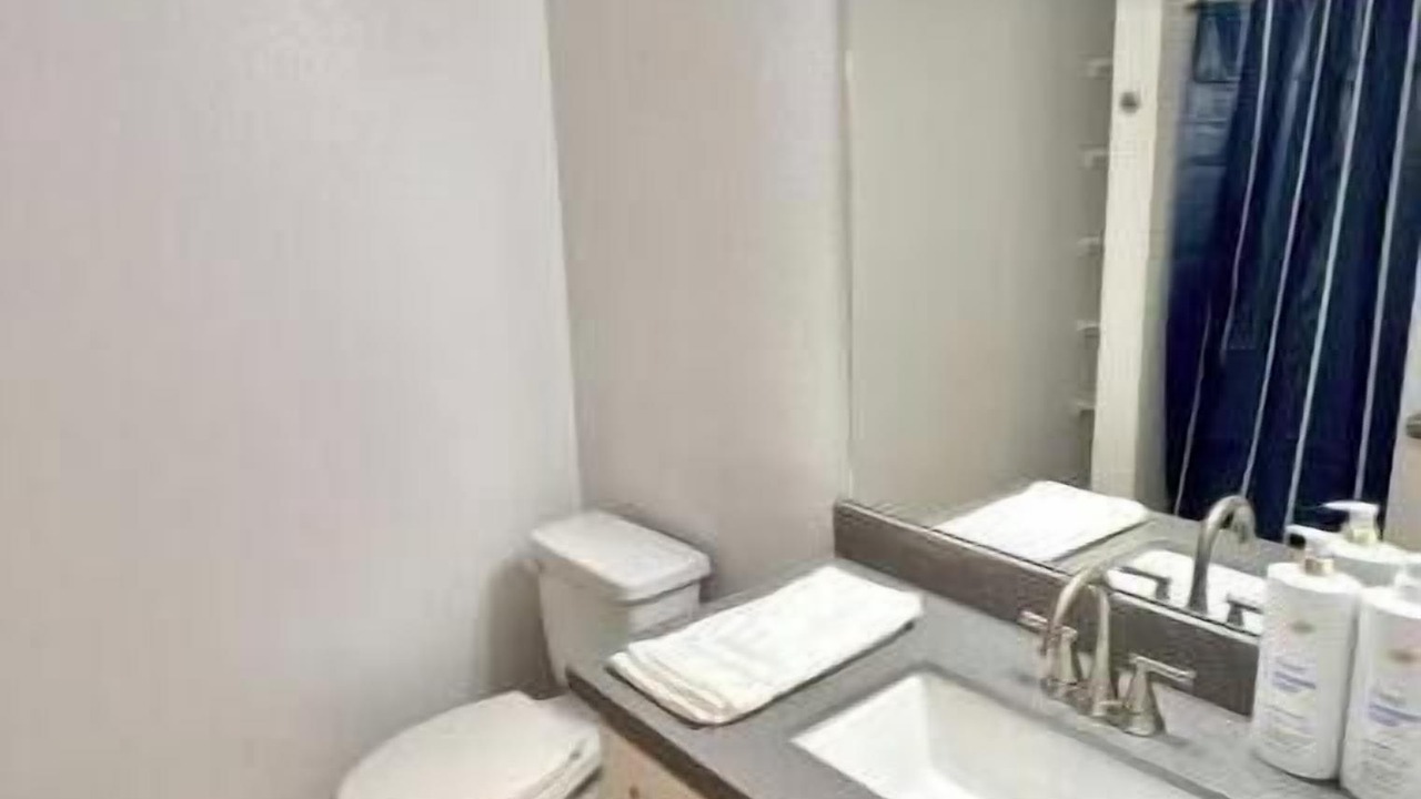 Photo of Bathroom in Neartown