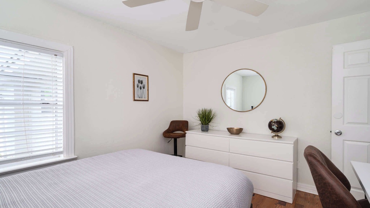 Photo of Bedroom in College Park