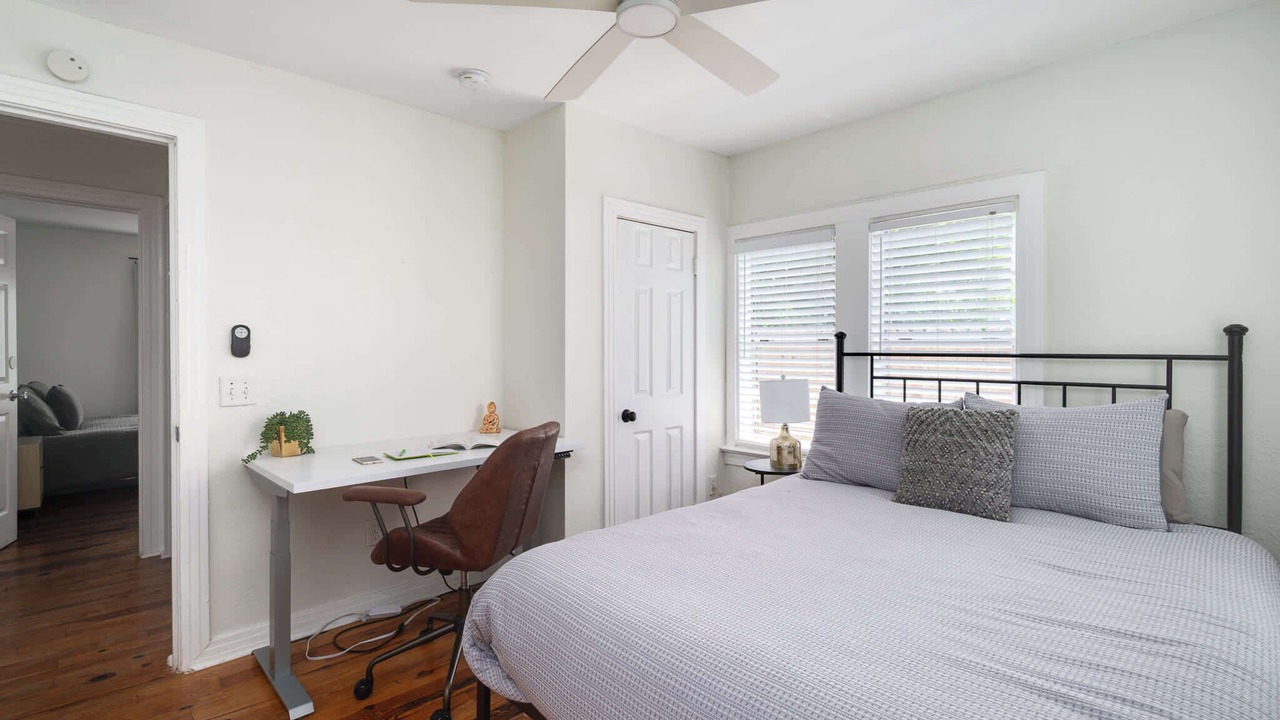 Photo of Bedroom in College Park