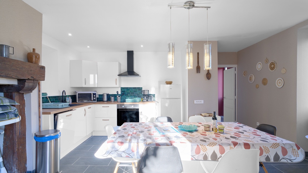 Photo of Kitchen in Saint-Cernin-de-lHerm