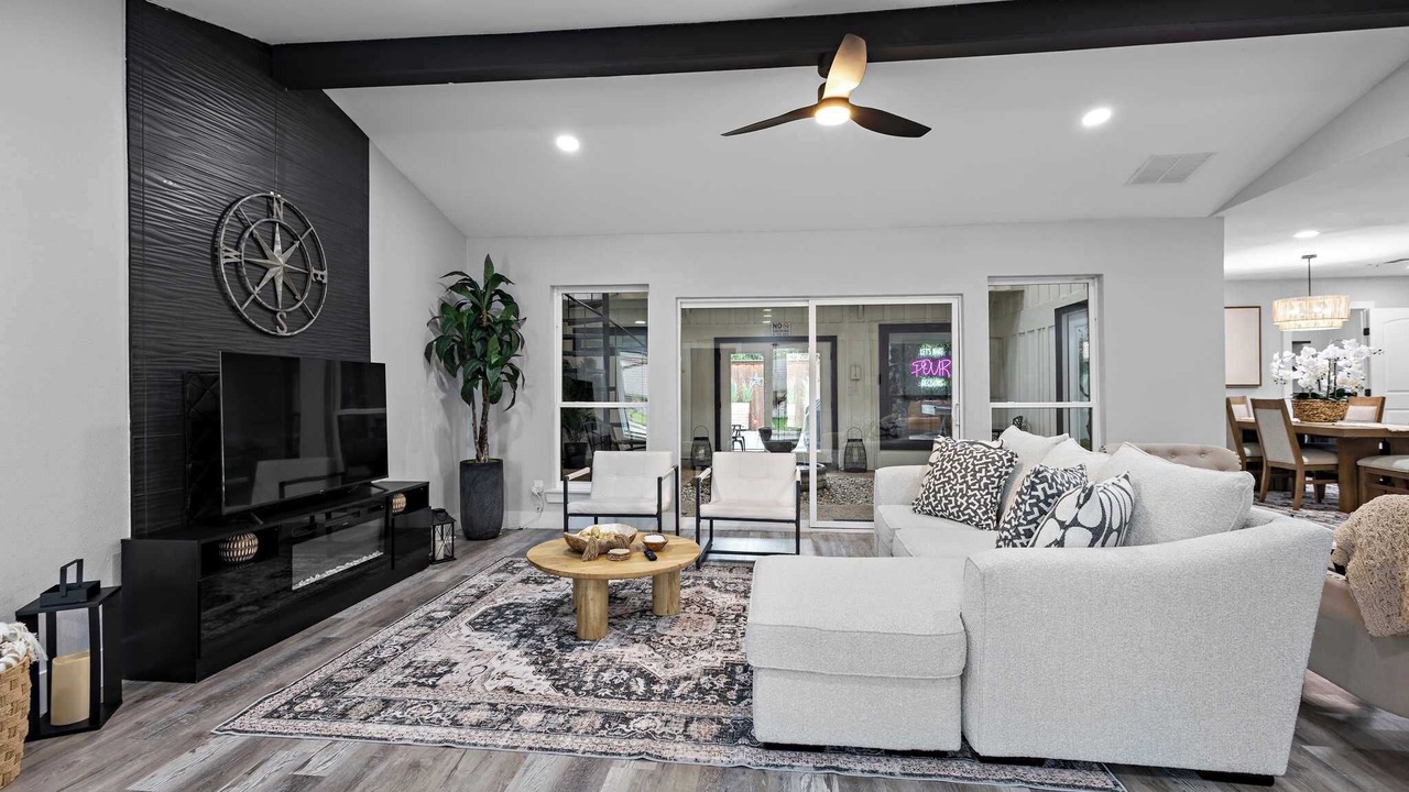 Photo of Livingroom in Northwest Dallas