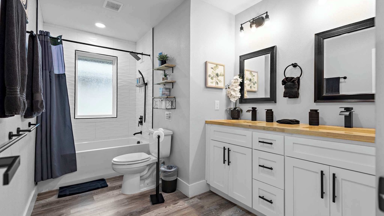 Photo of Bathroom in Northwest Dallas