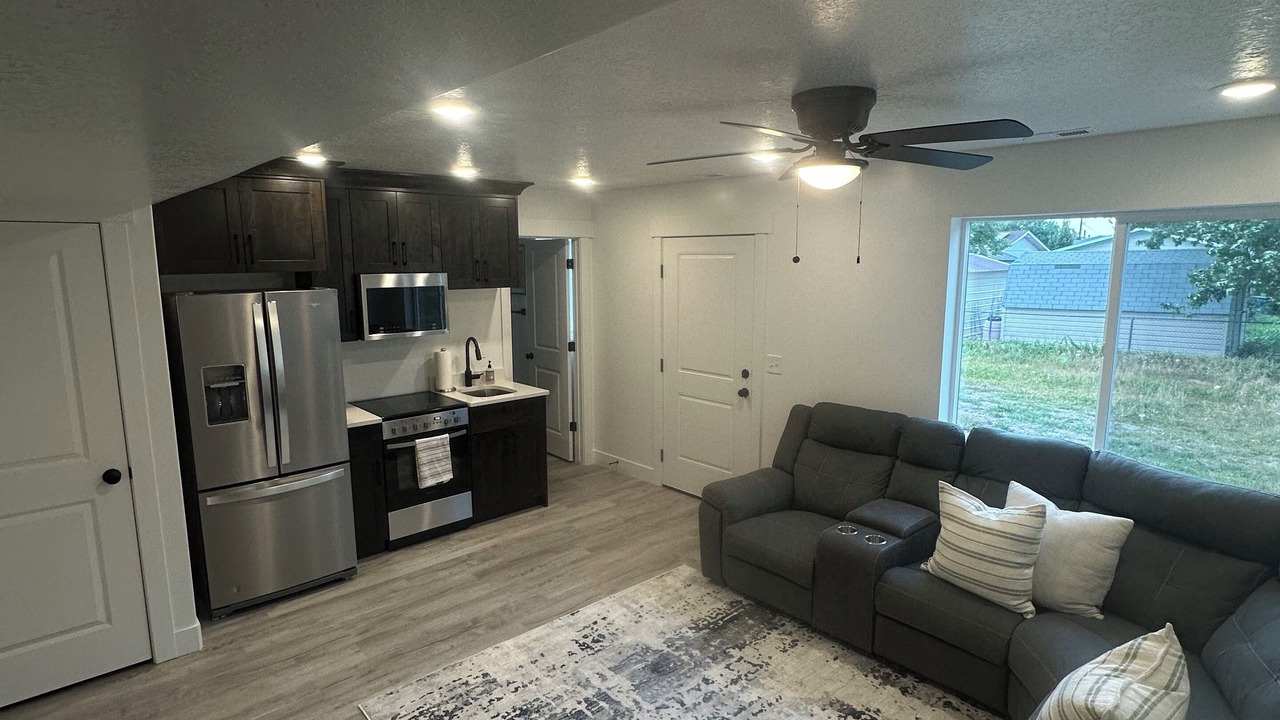 Photo of Livingroom in Logan