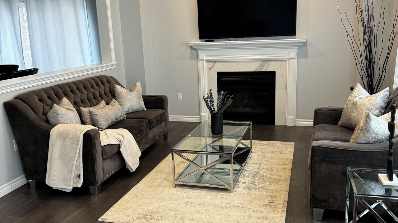 Photo of Livingroom in Oshawa