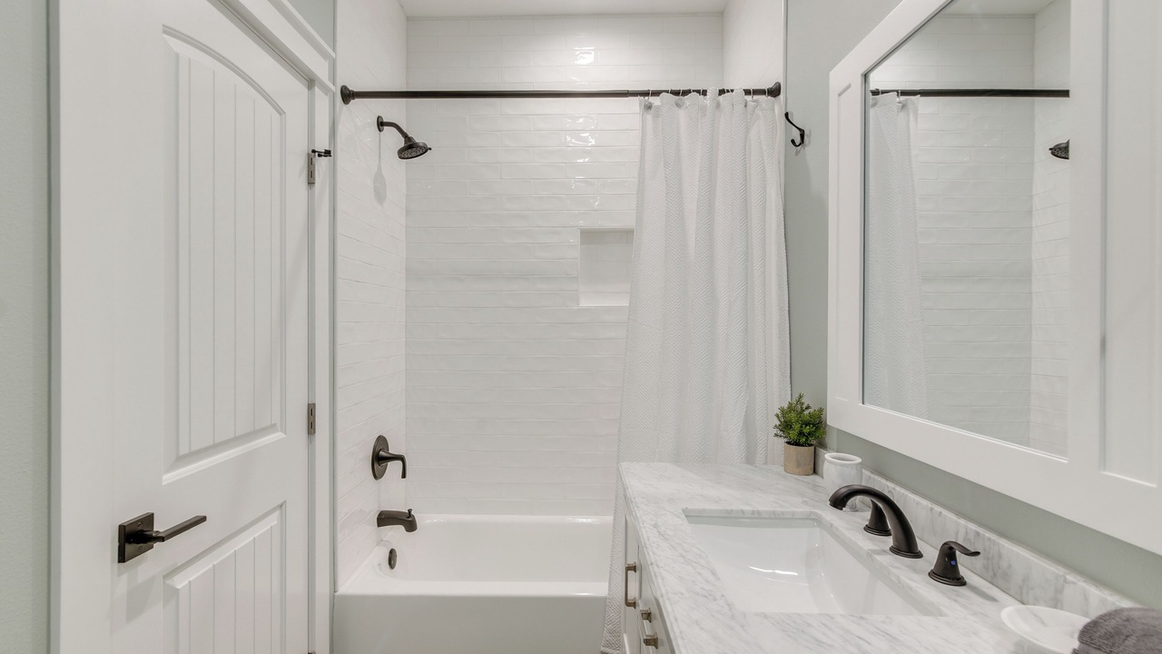 Photo of Bathroom in Crystal Beach