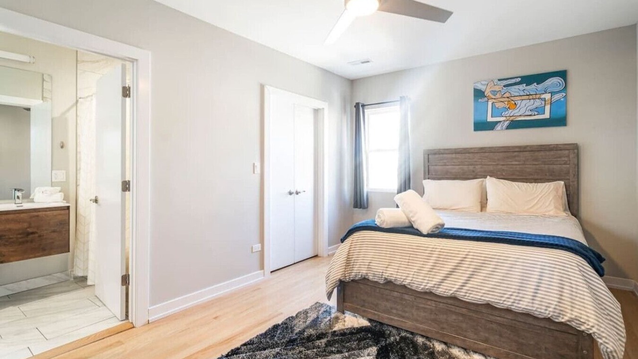 Photo of Bedroom in Logan Square