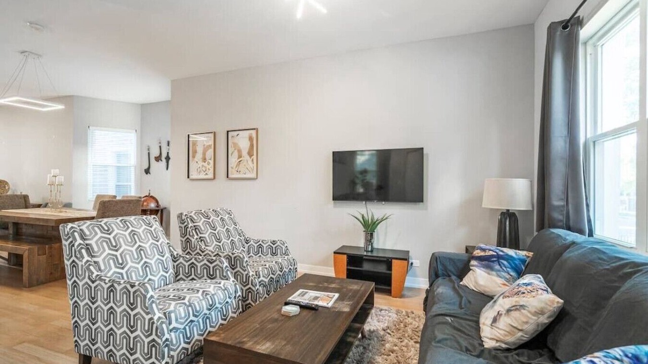 Photo of Livingroom in Logan Square