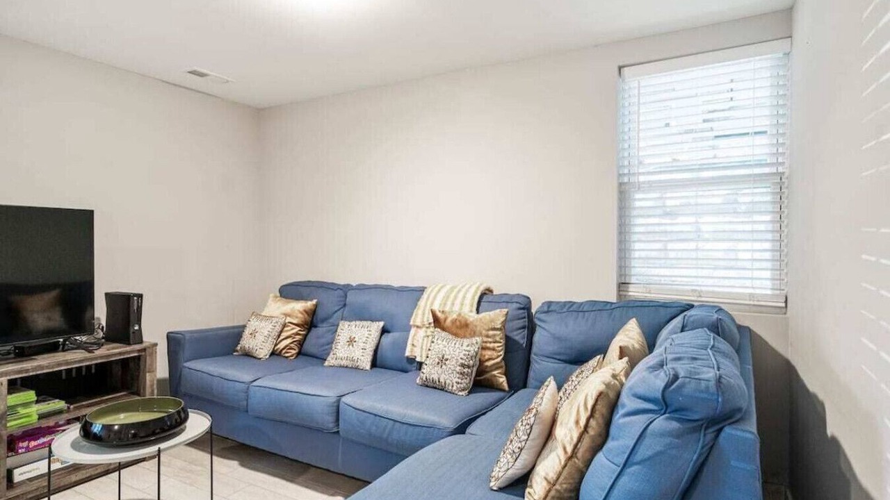 Photo of Livingroom in Logan Square