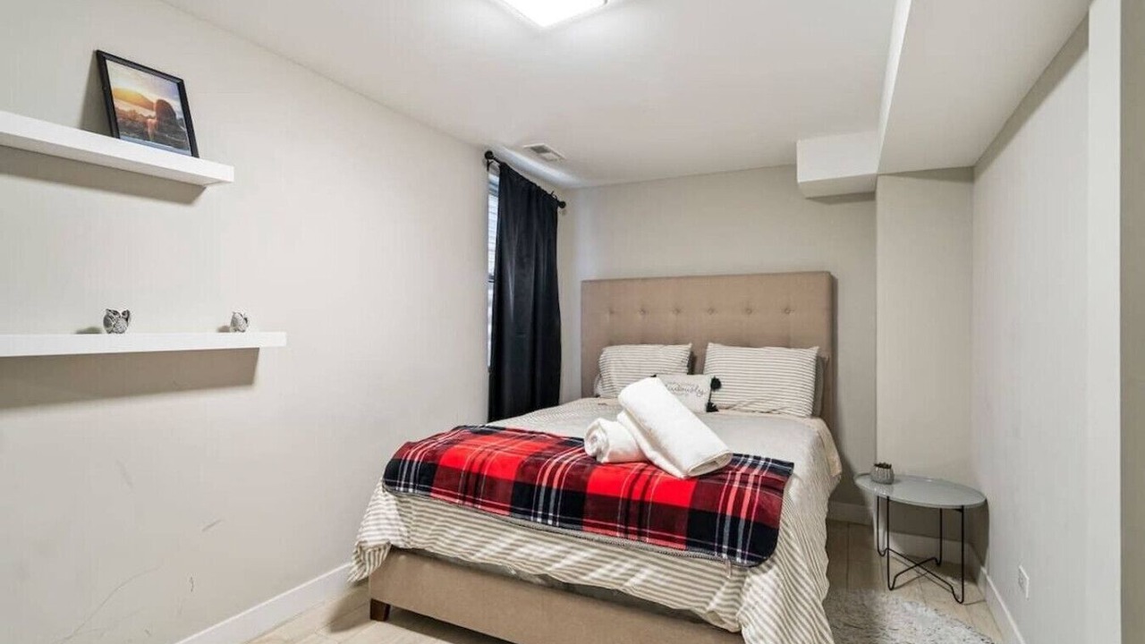 Photo of Bedroom in Logan Square