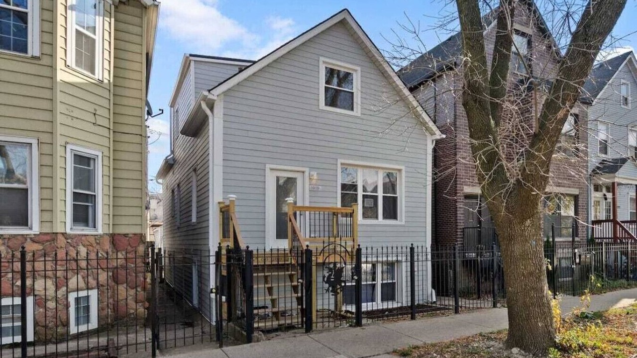 Photo of Outdoor in Logan Square