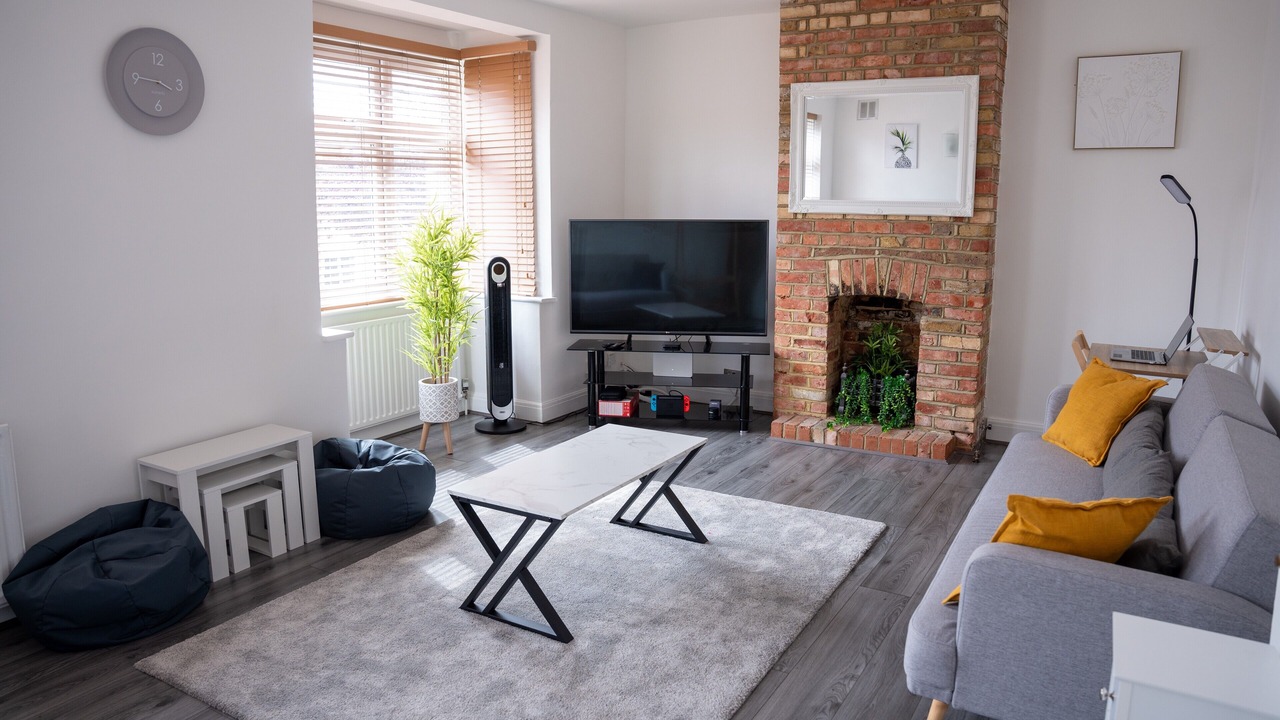 Photo of Livingroom in London Borough of Bromley