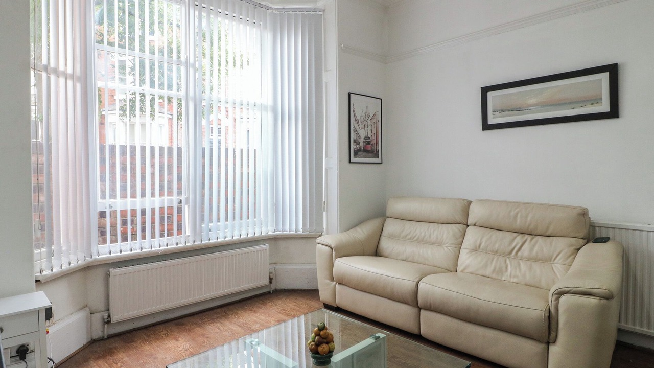 Photo of Livingroom in Oadby