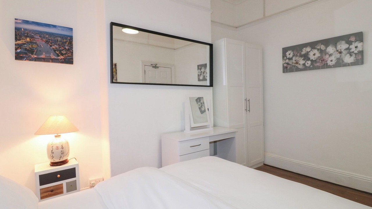 Photo of Bedroom in Oadby