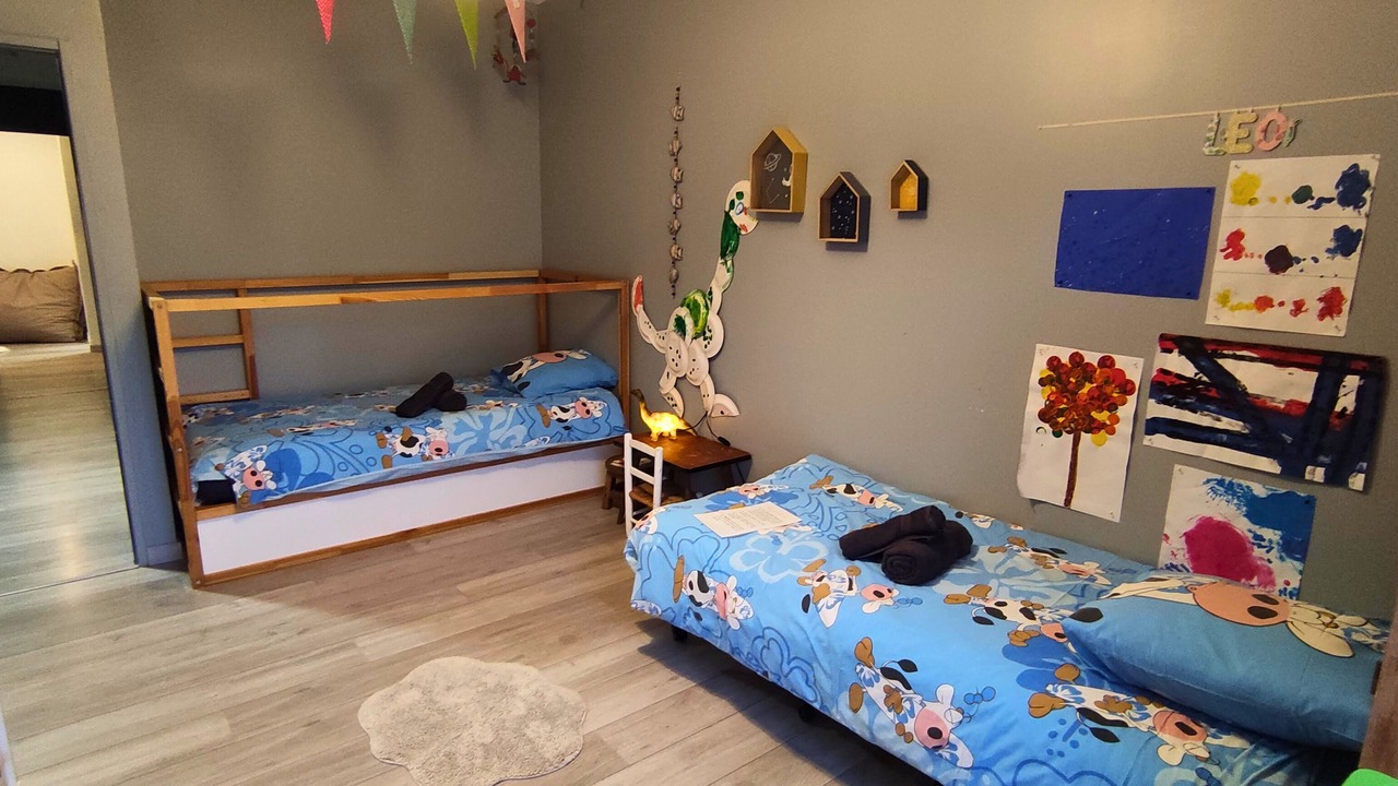 Photo of Bedroom in Antigone