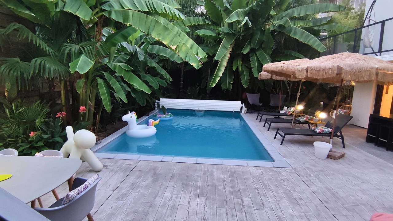 Photo of Outdoor in Antigone