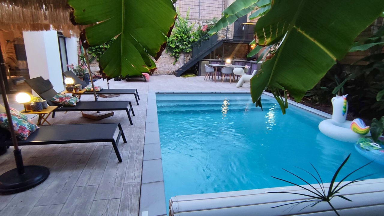 Photo of Outdoor in Antigone