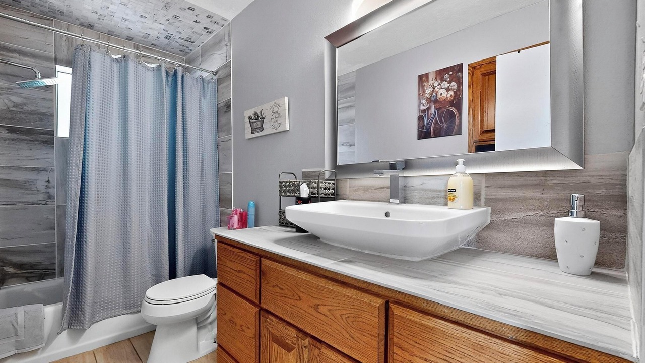 Photo of Bathroom in Northeast Heights