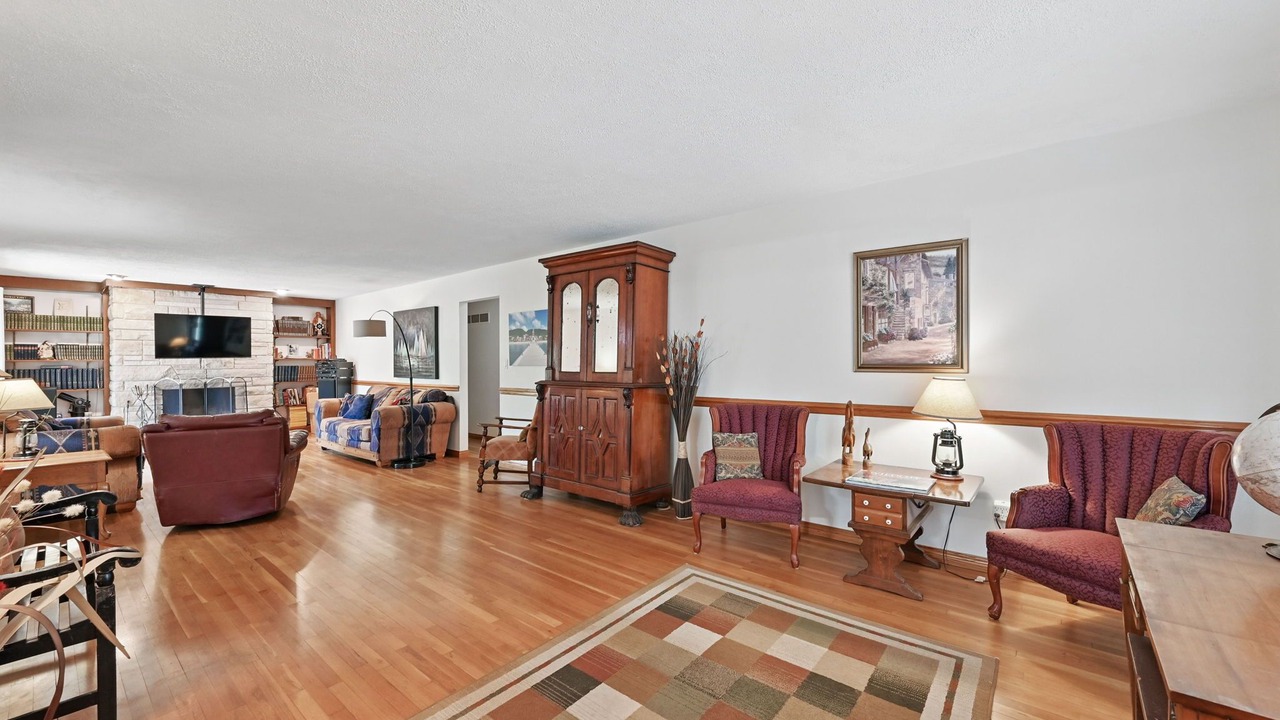 Photo of Livingroom in Lake St Louis