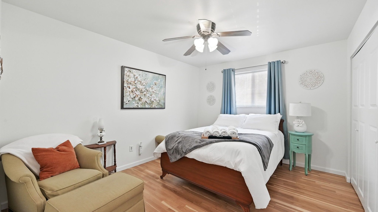 Photo of Bedroom in Lake St Louis