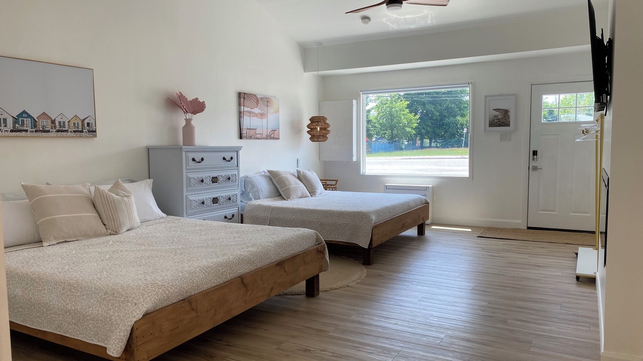 Photo of Bedroom in Sauble Beach