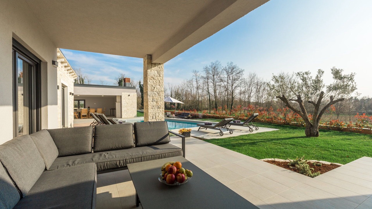 Photo of Patio Balcony in Mofardini