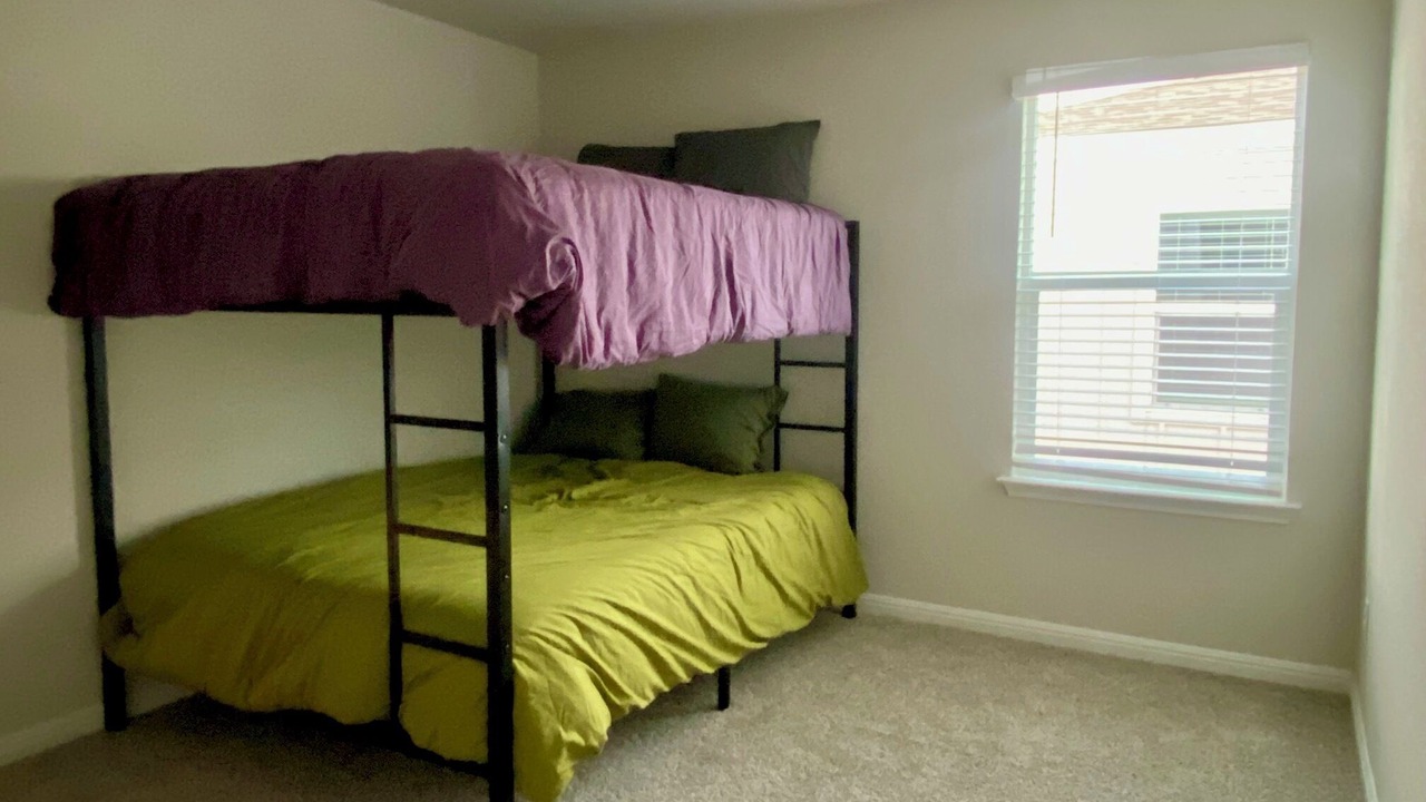 Photo of Bedroom in Kyle
