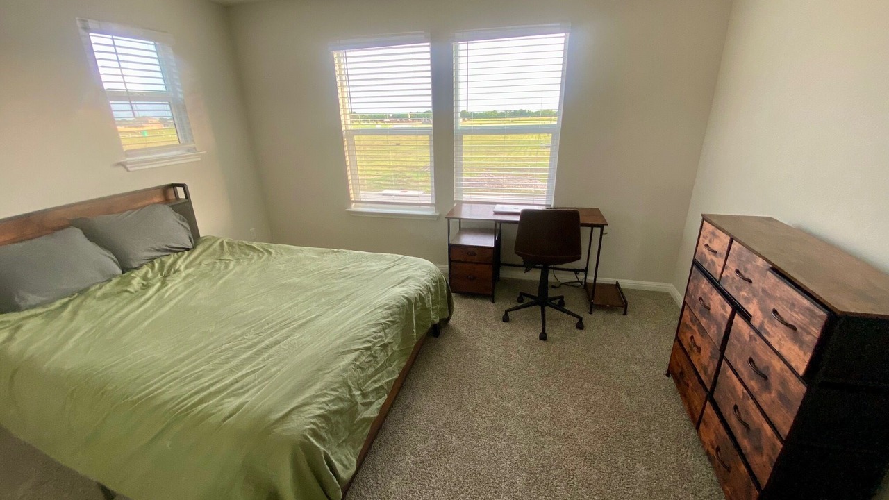 Photo of Bedroom in Kyle