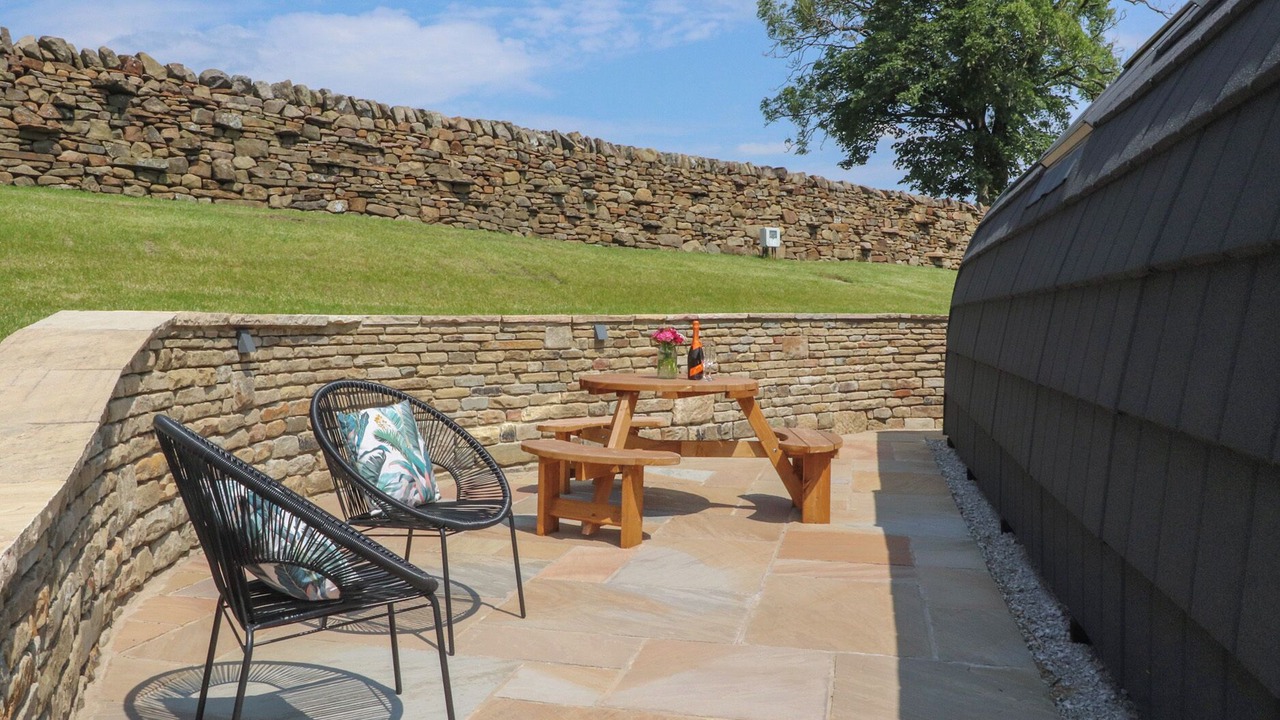 Photo of Outdoor in Fence