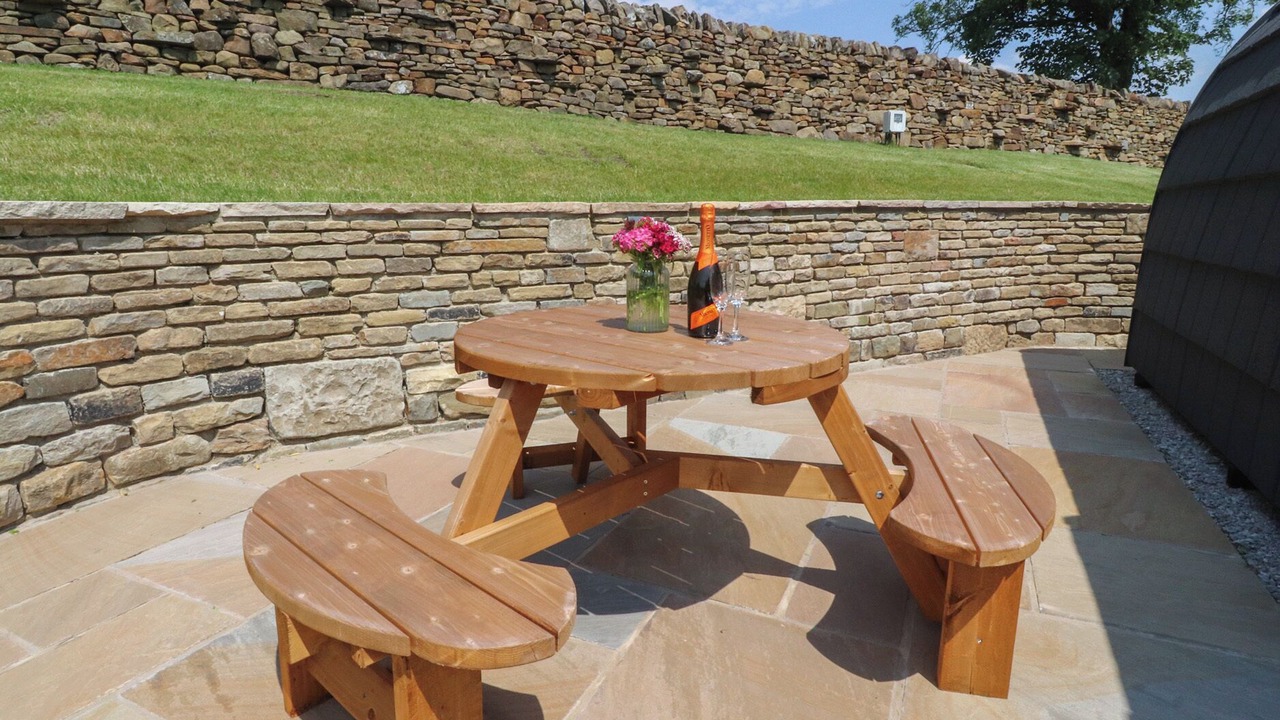 Photo of Outdoor in Fence