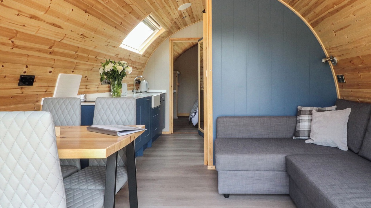 Photo of Livingroom in Fence