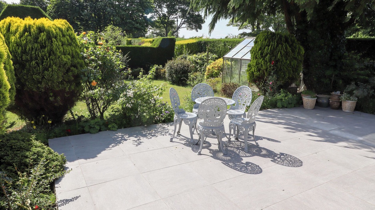 Photo of Outdoor in Dunstan