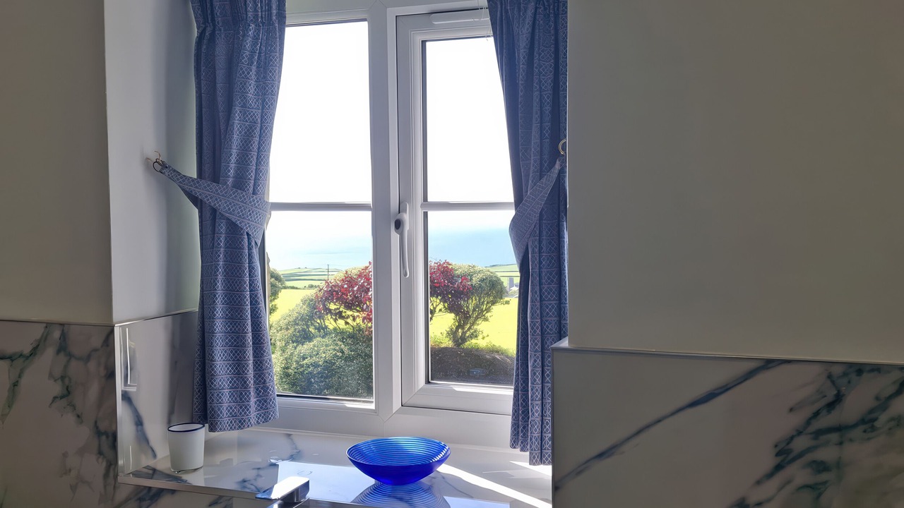 Photo of Bathroom in Boscastle