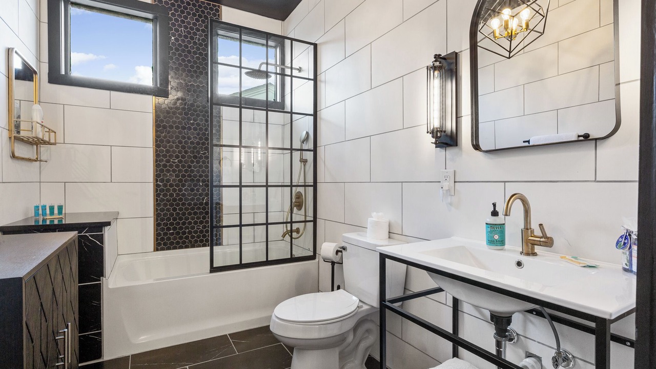 Photo of Bathroom in Shelbyville