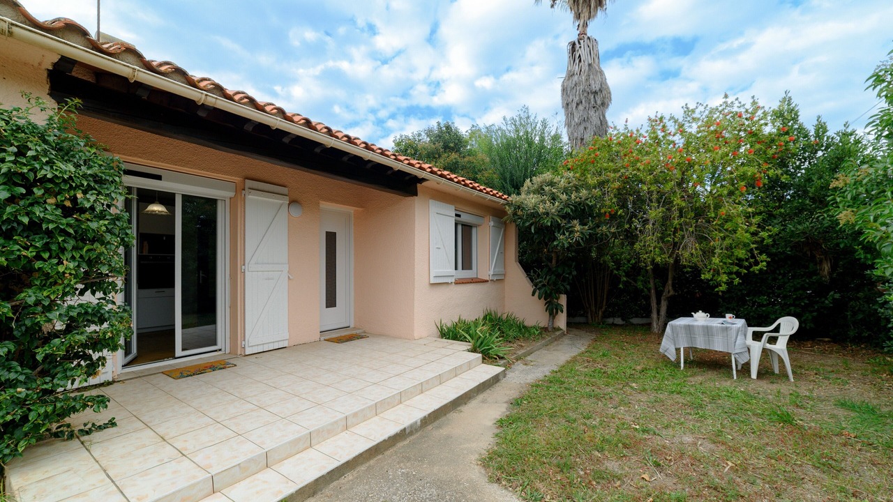 Photo of Outdoor in Saint-Genis