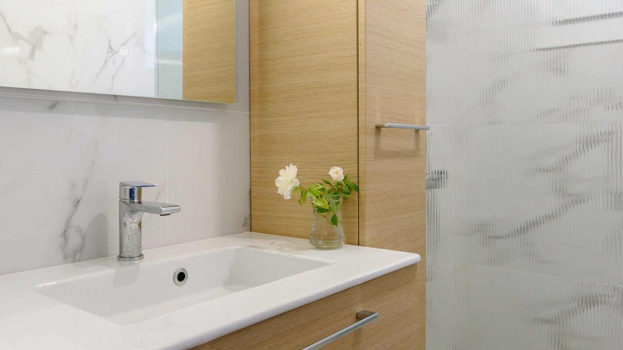 Photo of Bathroom in Saint-Genis