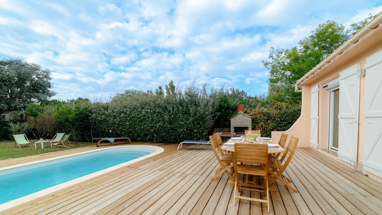 Photo of Outdoor in Saint-Genis